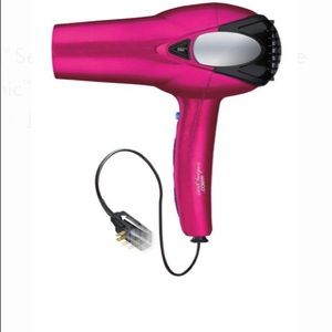 Retractable Conair Blowdryer in Magenta